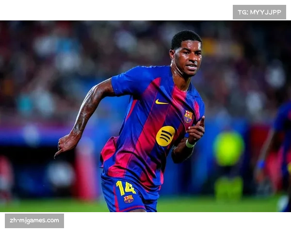 足球专家安迪评拉什福德买断条款，巴萨需球员降薪